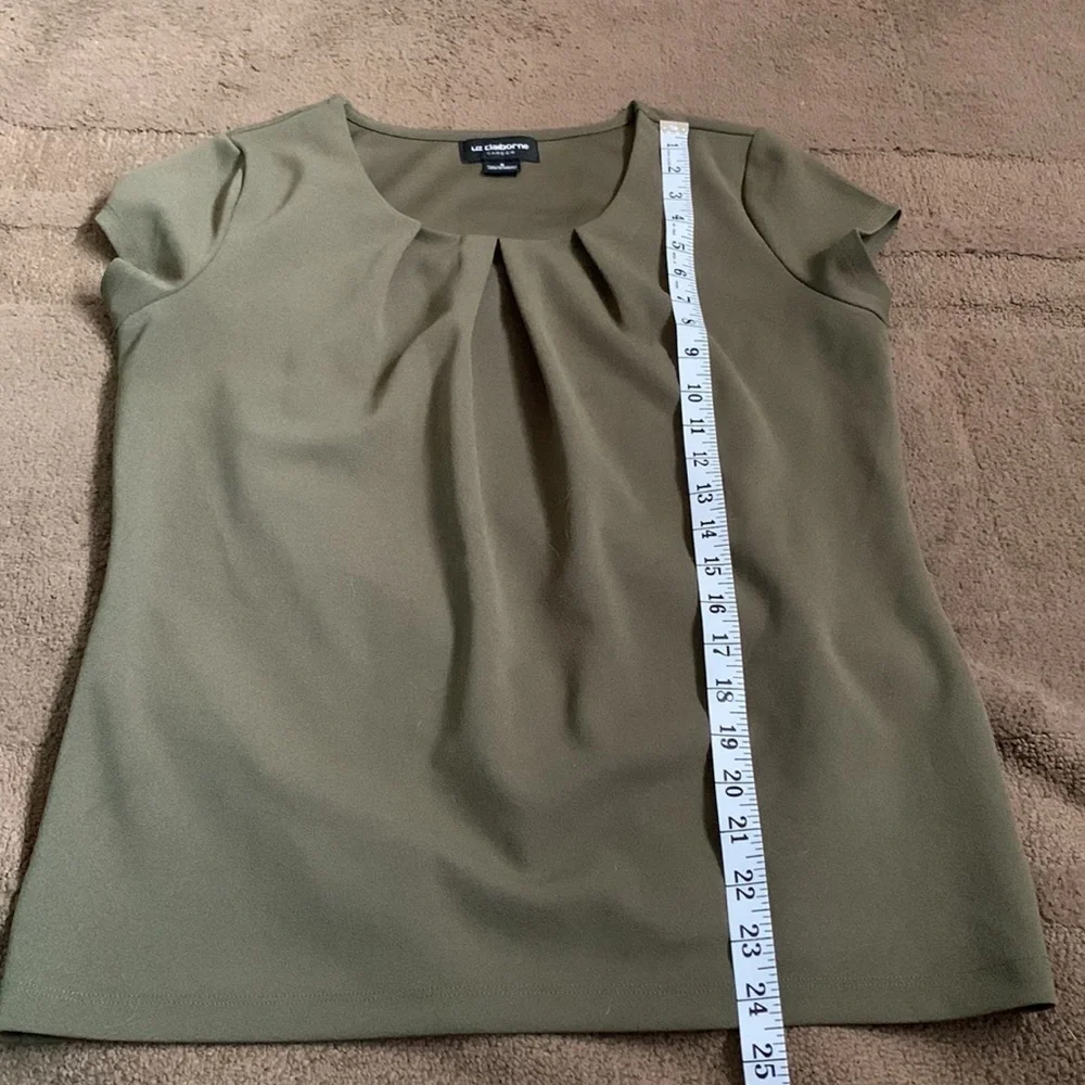 Liz Claiborne Career Cap sleeve top Sz S - Picture 2 of 4